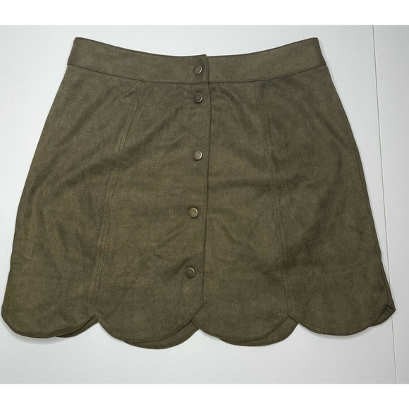 NWT VERY J Suede Scalloped Buttoned Mini Skirt L - Picture 1 of 7
